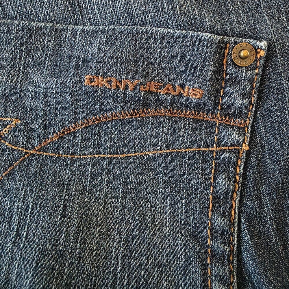 DKNY Jeans Women's Raw Hem Shorts Size 12 - Picture 3 of 8